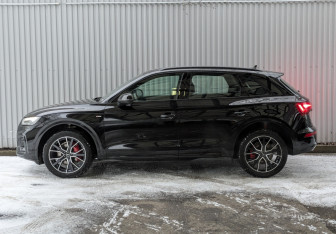 Новый Audi Q5 2024 (3 фото)
