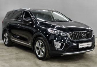 Подержанный автомобиль Kia Sorento 2016 года (3 фото)