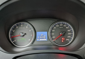 Подержанный автомобиль Mitsubishi Outlander 2022 года (16 фото)