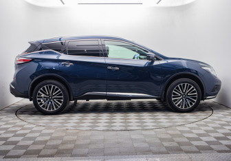 Подержанный автомобиль Nissan Murano Suv 2021 года (6 фото)