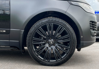 Подержанный автомобиль Land Rover Range Rover 2019 года (33 фото)