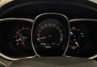 Подержанный автомобиль LADA (ВАЗ) Vesta Sedan 2018 года (18 фото)