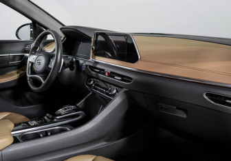 Подержанный автомобиль Hyundai Sonata 2021 года (9 фото)