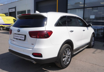 Подержанный автомобиль Kia Sorento 2019 года (5 фото)