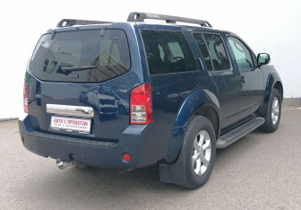 Подержанный автомобиль Nissan Pathfinder 2008 года (5 фото)