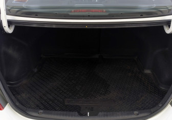 Подержанный автомобиль Hyundai Solaris Sedan 2016 года (10 фото)