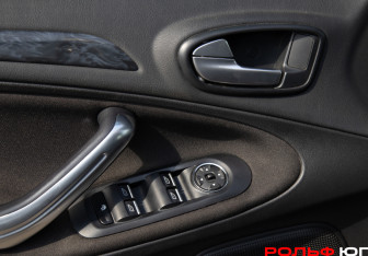 Подержанный автомобиль Ford Galaxy 2012 года (17 фото)