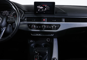 Подержанный автомобиль Audi A4 Sedan 2016 года (13 фото)