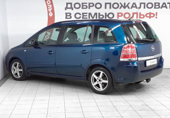 Подержанный автомобиль Opel Zafira Compactvan 2007 года (6 фото)