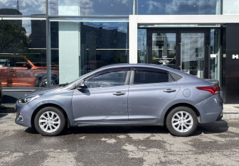 Подержанный автомобиль Hyundai Solaris Sedan 2019 года (8 фото)