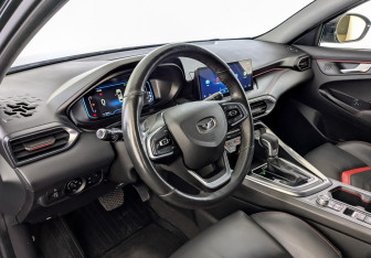 Подержанный автомобиль Kaiyi E5 2023 года (16 фото)