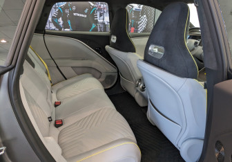 Новый Avatr 11 2025 (12 фото)