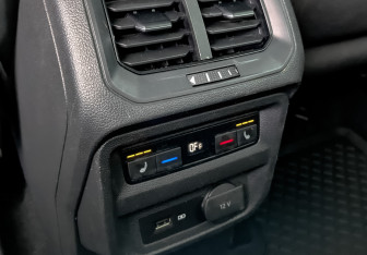 Подержанный автомобиль Volkswagen Tiguan 2018 года (30 фото)