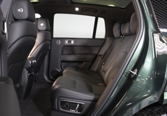 Подержанный автомобиль LiXiang L7 2023 года (10 фото)