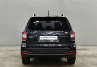 Подержанный автомобиль Subaru Forester Suv 2014 года (6 фото)
