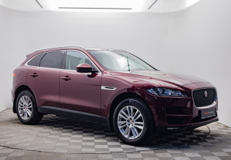 Подержанный автомобиль Jaguar F-Pace 2017 года (7 фото)