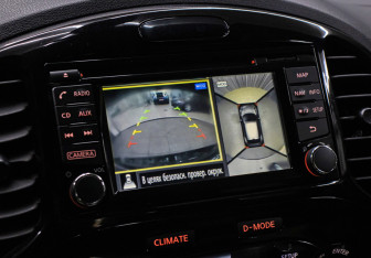 Подержанный автомобиль Nissan Juke 2014 года (21 фото)