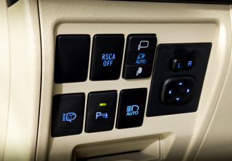 Подержанный автомобиль Toyota Land Cruiser Suv 2018 года (30 фото)