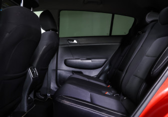 Подержанный автомобиль Kia Sportage 2019 года (12 фото)