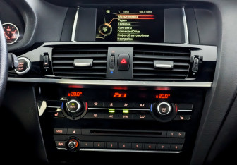 Подержанный автомобиль BMW X4 2018 года (15 фото)