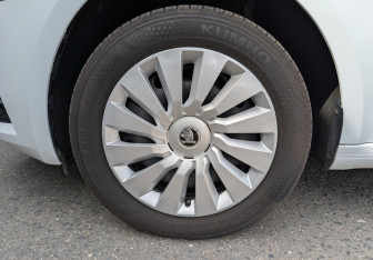 Подержанный автомобиль Skoda Octavia Liftback 2020 года (12 фото)