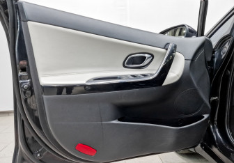 Подержанный автомобиль Kia Ceed Hatchback 2013 года (20 фото)