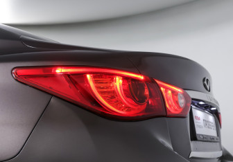 Подержанный автомобиль Infiniti Q50 2014 года (21 фото)