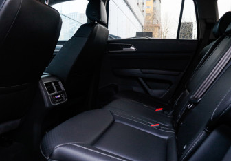 Подержанный автомобиль Volkswagen Teramont 2019 года (9 фото)