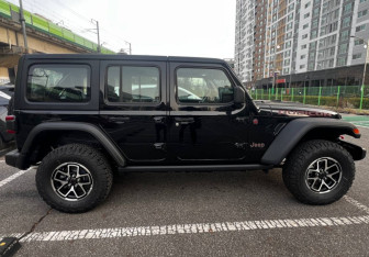 Новый Jeep Wrangler 2025 (5 фото)