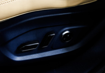 Подержанный автомобиль Voyah Free 2024 года (17 фото)