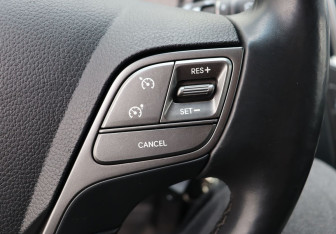 Подержанный автомобиль Hyundai Santa Fe 2015 года (15 фото)