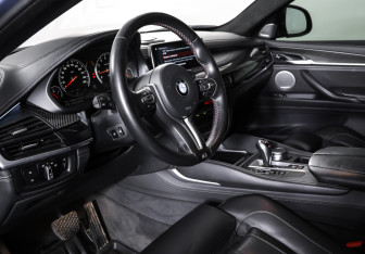 Подержанный автомобиль BMW X6 M 2018 года (15 фото)