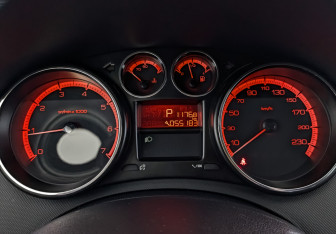 Подержанный автомобиль Peugeot 408 2021 года (16 фото)