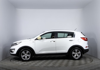 Подержанный автомобиль Kia Sportage 2014 года (8 фото)