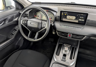 Подержанный автомобиль Haval Jolion 2022 года (29 фото)
