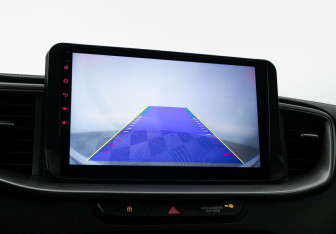 Подержанный автомобиль Kia Ceed Wagon 2020 года (15 фото)