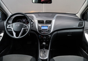 Подержанный автомобиль Hyundai Solaris Hatchback 2011 года (9 фото)