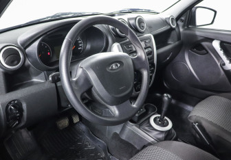 Подержанный автомобиль LADA (ВАЗ) Granta Sedan 2017 года (9 фото)