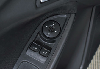 Подержанный автомобиль Ford Focus Wagon 2018 года (15 фото)