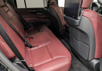 Новый Lexus LX 2024 (12 фото)