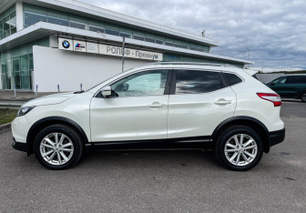 Подержанный автомобиль Nissan Qashqai 2018 года (8 фото)