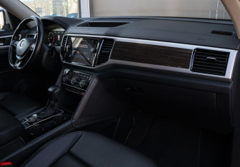 Подержанный автомобиль Volkswagen Teramont 2018 года (7 фото)