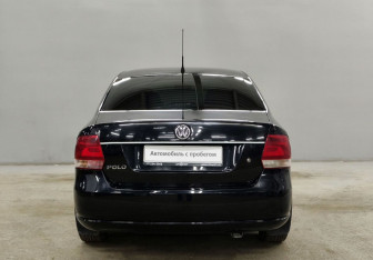 Подержанный автомобиль Volkswagen Polo Sedan 2011 года (6 фото)
