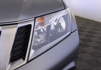 Подержанный автомобиль Nissan Terrano 2017 года (12 фото)