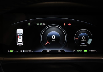 Подержанный автомобиль Voyah Free 2024 года (16 фото)