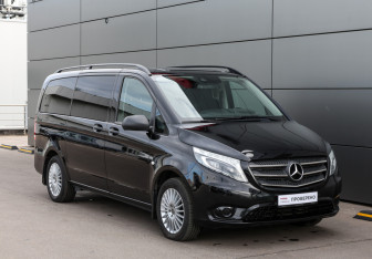 Подержанный автомобиль Mercedes-Benz Vito 2018 года (3 фото)