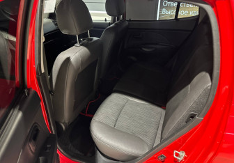Подержанный автомобиль Kia Picanto 2010 года (12 фото)