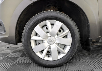 Подержанный автомобиль LADA (ВАЗ) Granta Wagon 2019 года (18 фото)