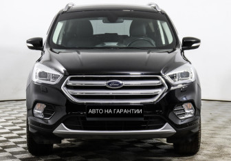 Подержанный автомобиль Ford Kuga 2017 года (2 фото)