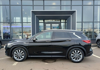 Подержанный автомобиль Infiniti QX50 2019 года (8 фото)